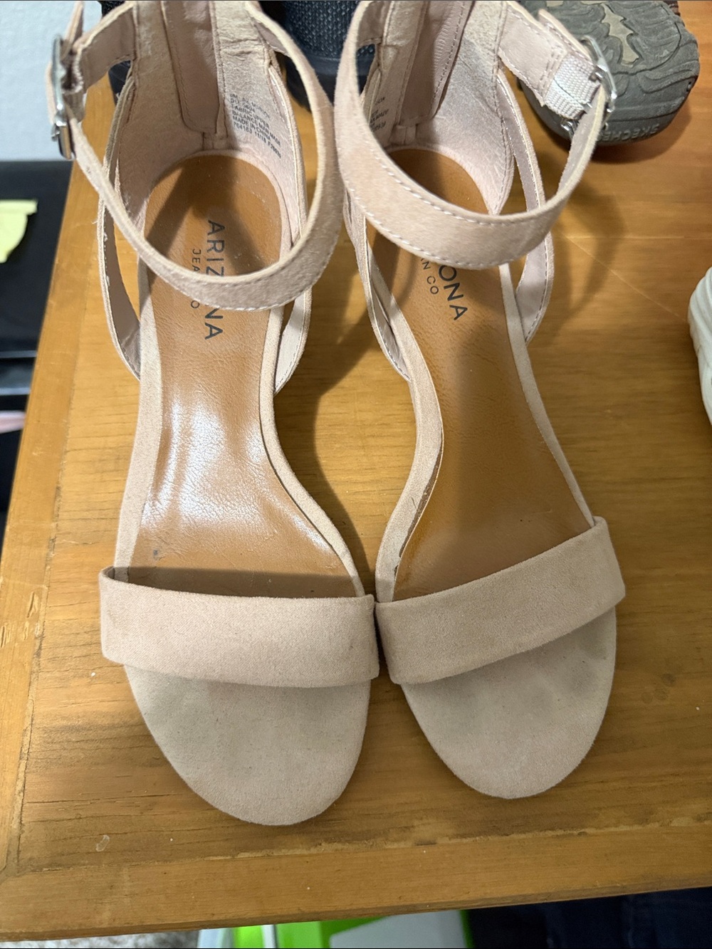 Arizona wedge sandal, ankle strap, size 6